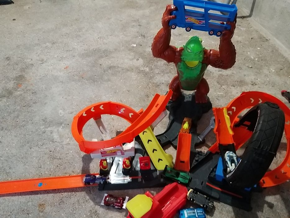 Pista do gorila hot wheels
