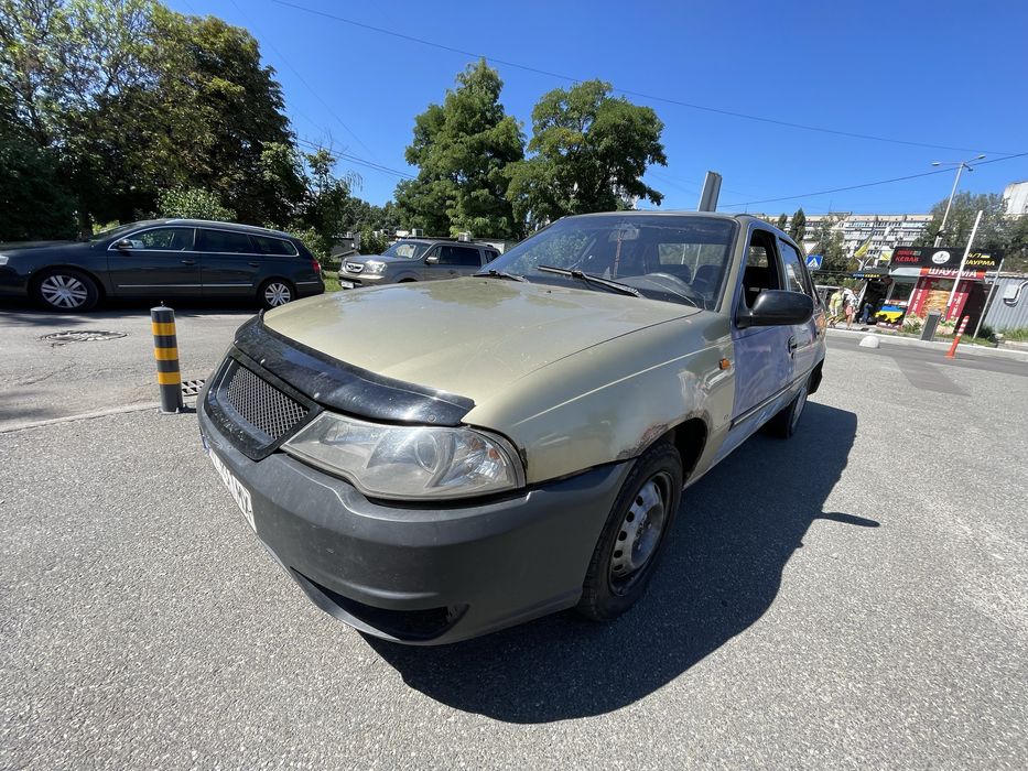 Део Нексія 2010 рік 1,5 газ бензин