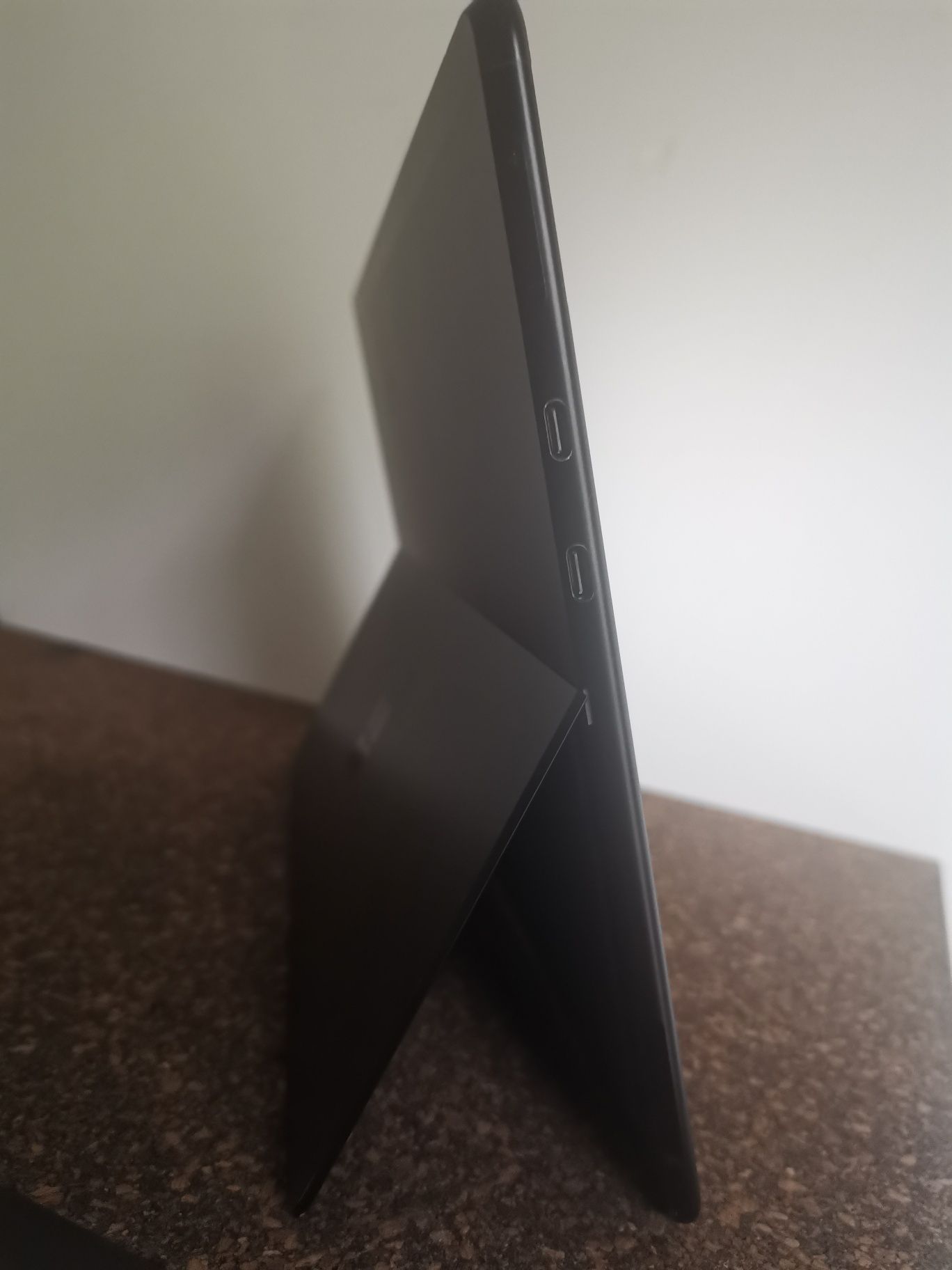 Microsoft Surface Pro X LTE