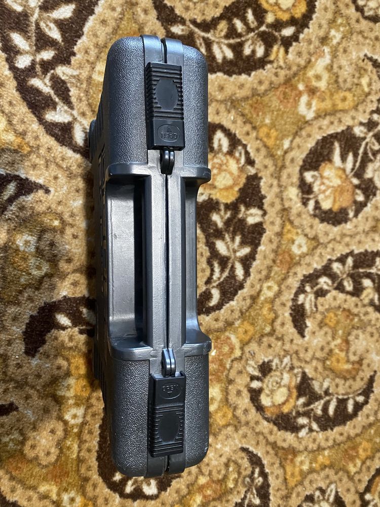 Продам педалборд Boss BCB-30