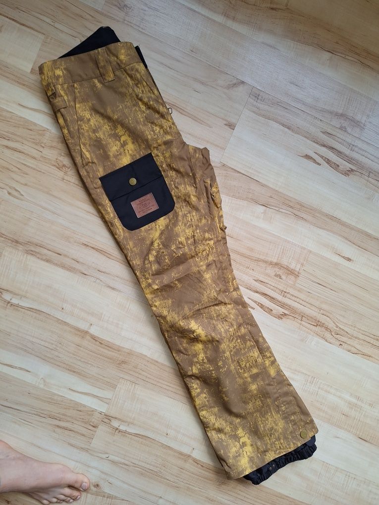 DC Women's dealer Snow Pants S  m spodnie na narty snowboard skipants