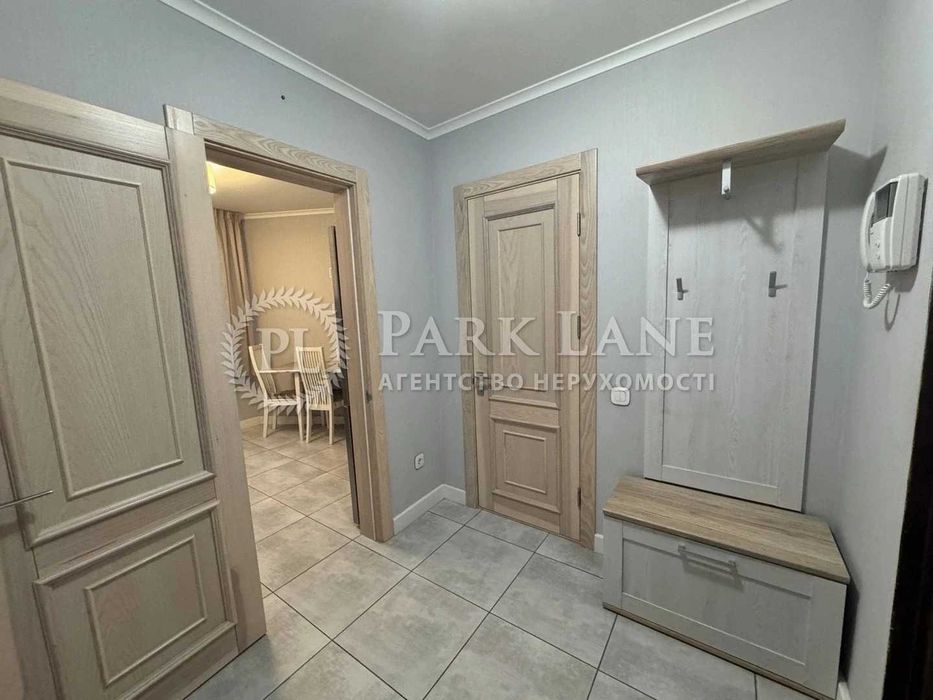 Оболонь Продаж 1к квартири з ремонтом 40 кв м Лук’яненка Левка 13а