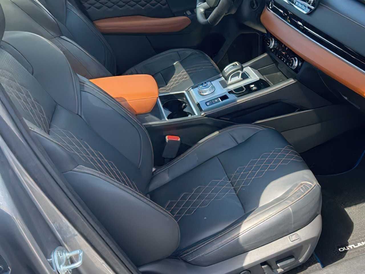 Mitsubishi Outlander PHEV SEL 2023