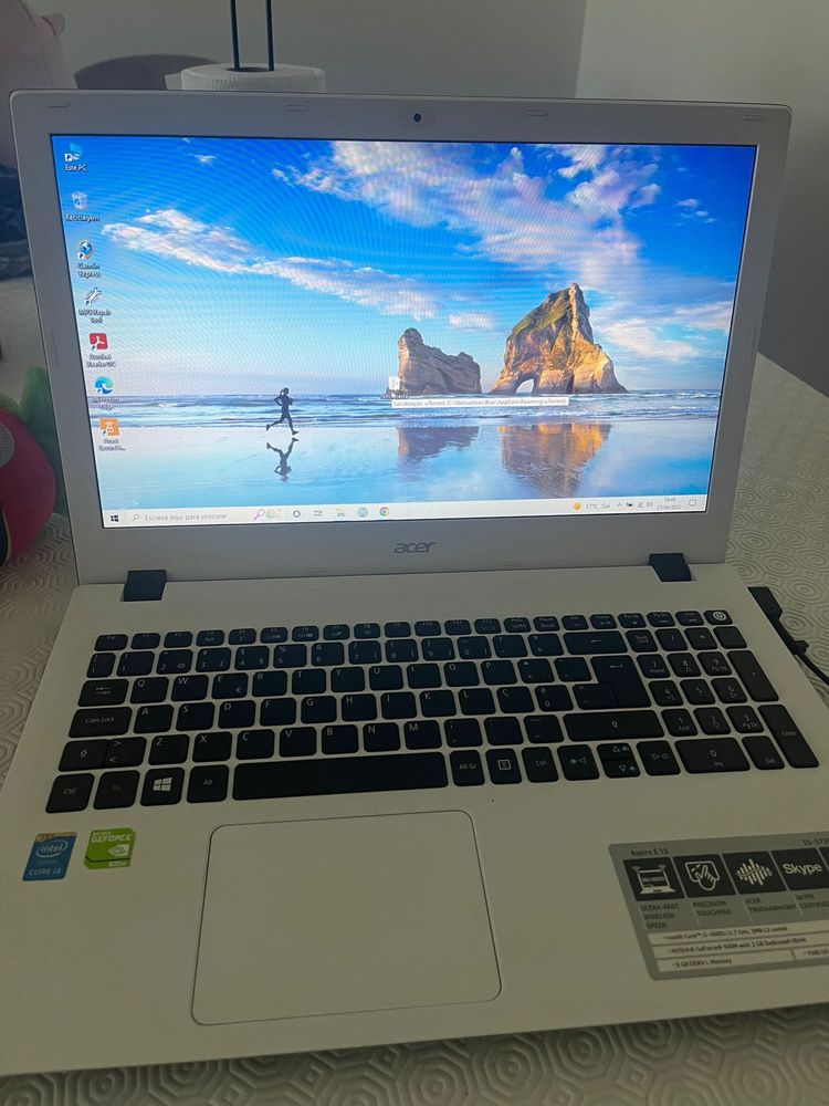 Portatil Acer Aspire E5-573G-35N0