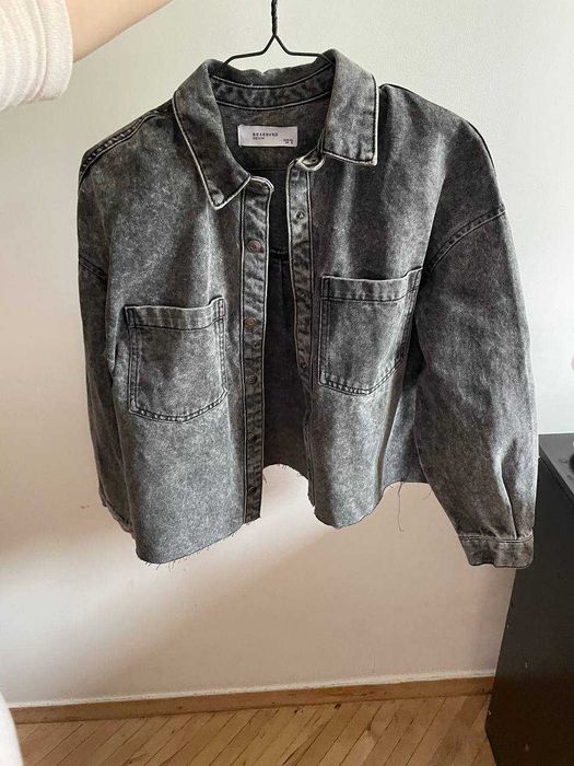 Джинсова жіноча куртка