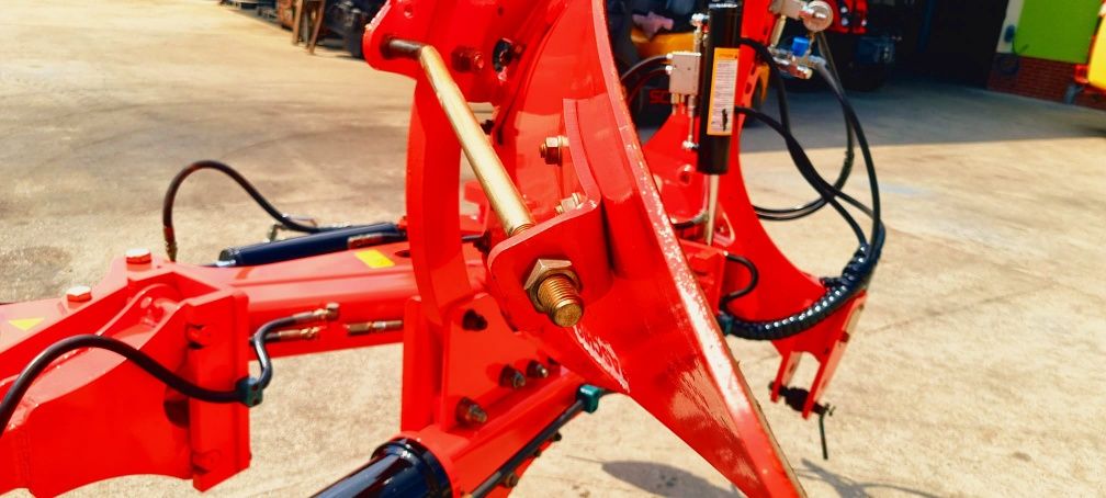 Pług obrotowy Maschio Gaspardo Unico 3+1