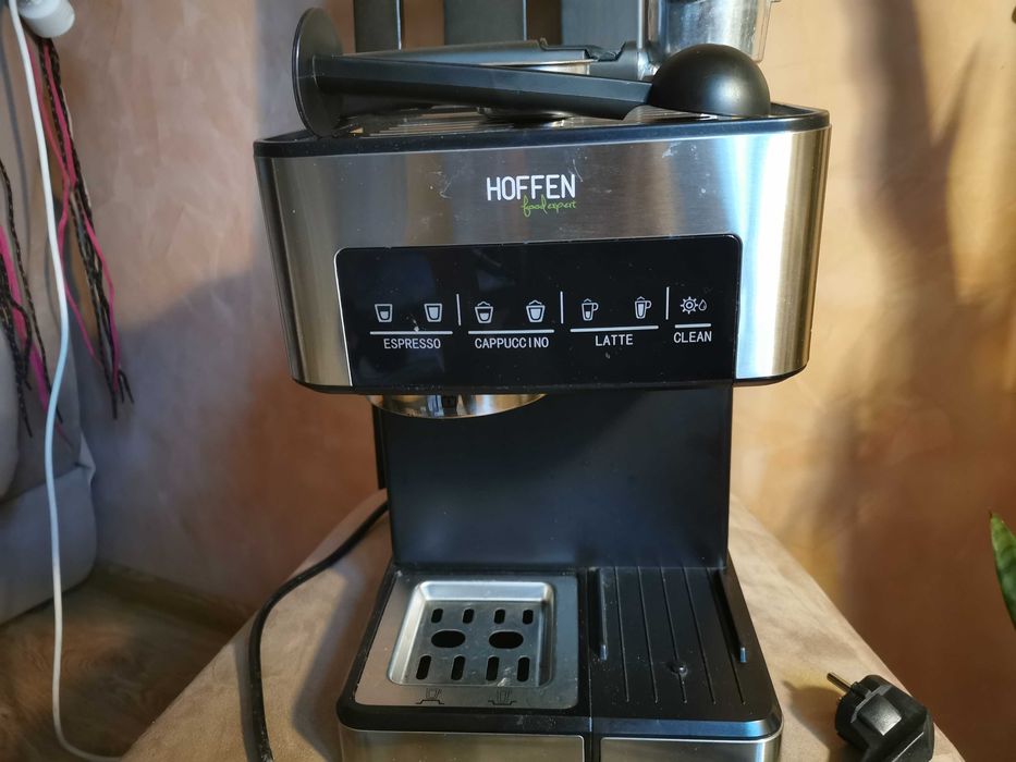 MNIEJ-ciśnieniowy kolbowy express do kawy, spieniacz mleka. Sprzedam :