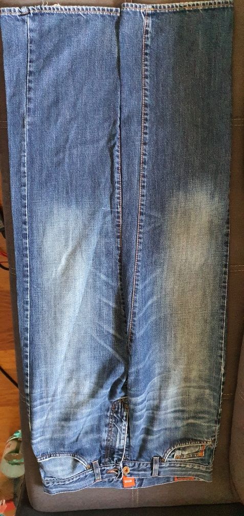 Spodnie jeans Hugo BOSS rozm. W:33, L:34