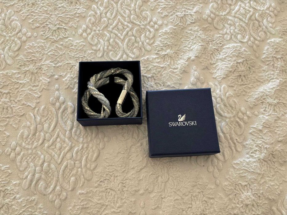 Pulseira da Swarovski como nova