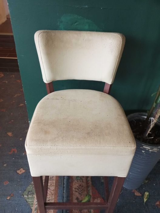 Hokery drewniane cena za 2