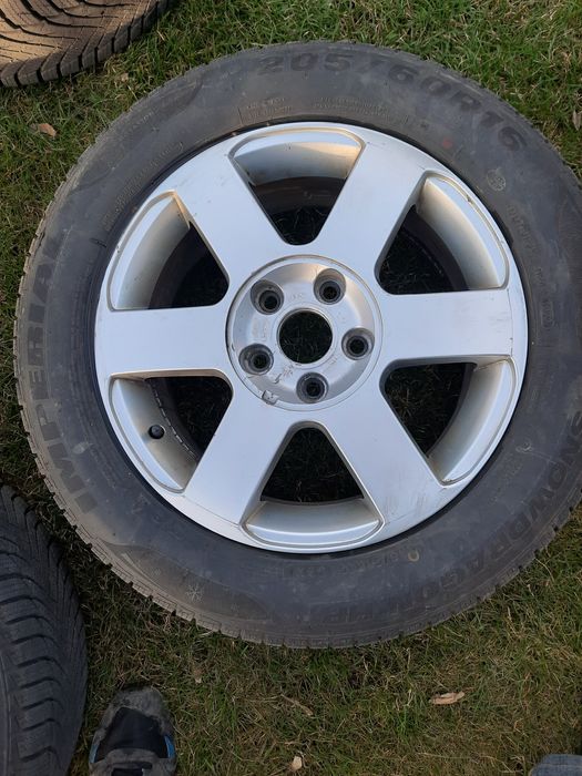 Felgi 5x112 16 cali  nowe zimowe opony audi a4 b6 7 octavia 205 60 r16