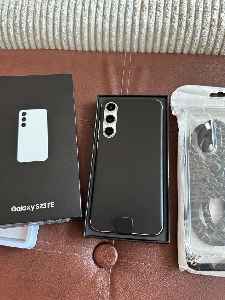 Samsung S23 FE 256GB Nowy /Etui/ Ochrona na Kamere/Wyświetlacz