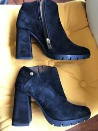 Botins Hush & Pupies 35/36