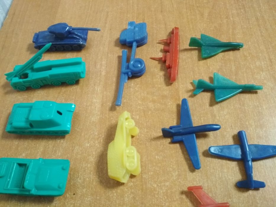 Игрушки военная техника.Самолеты,машины.