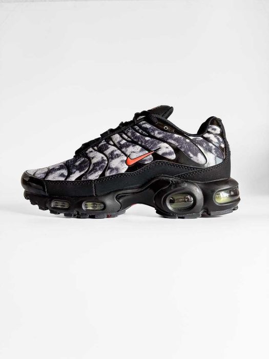 В наявності Кросівки Nike Air Max Tn Plus /найк аір макс плюс Тн !