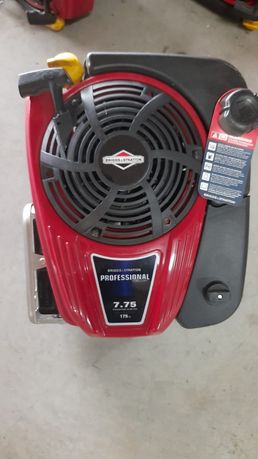 Silnik Briggs Stratton 5,5 HP nowy !