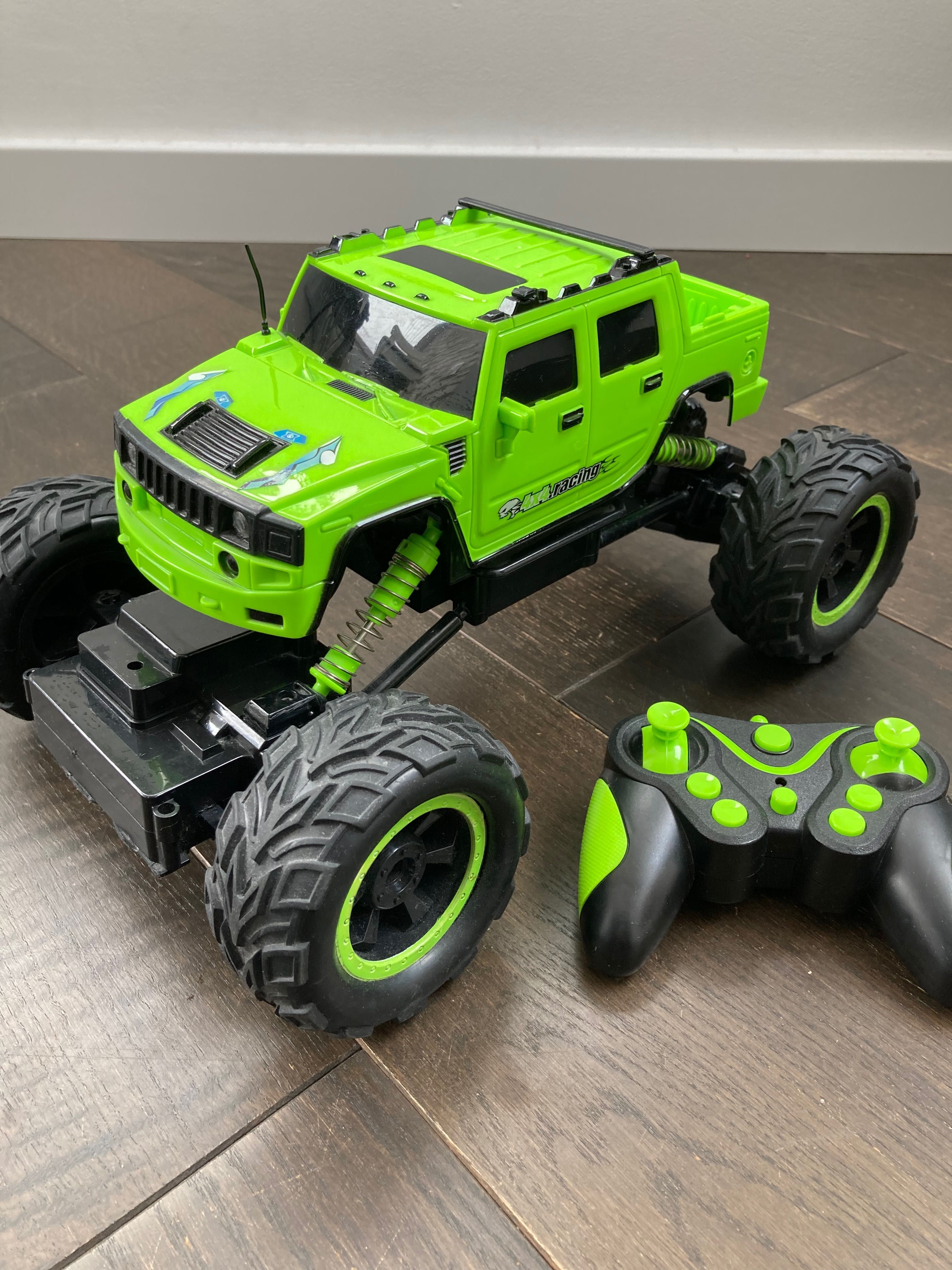 Машина на радіоуправлінні 4#4 Racing monster truck