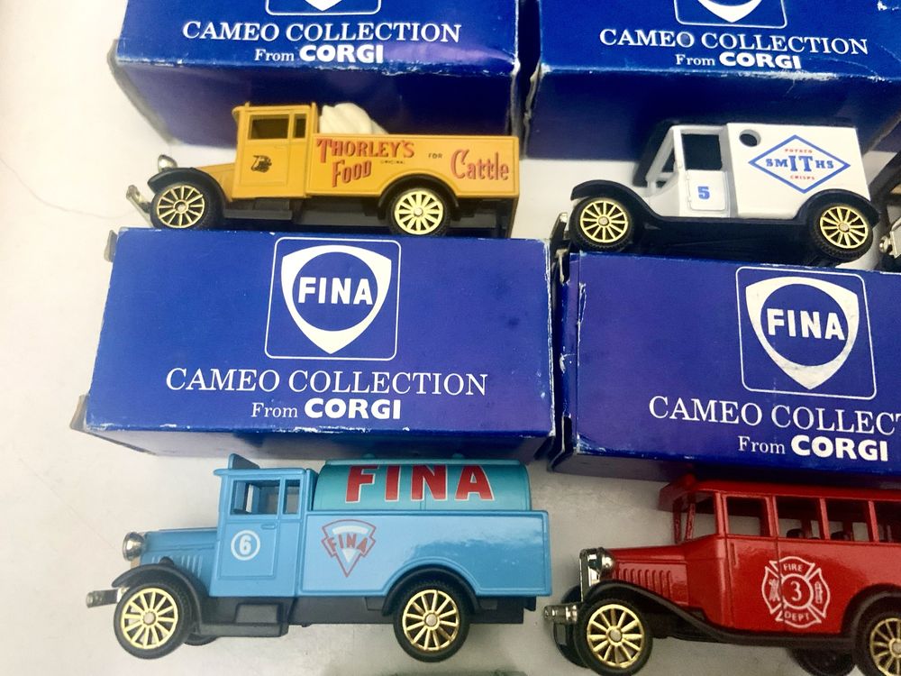 Miniaturas de colecçao Corgi Fina