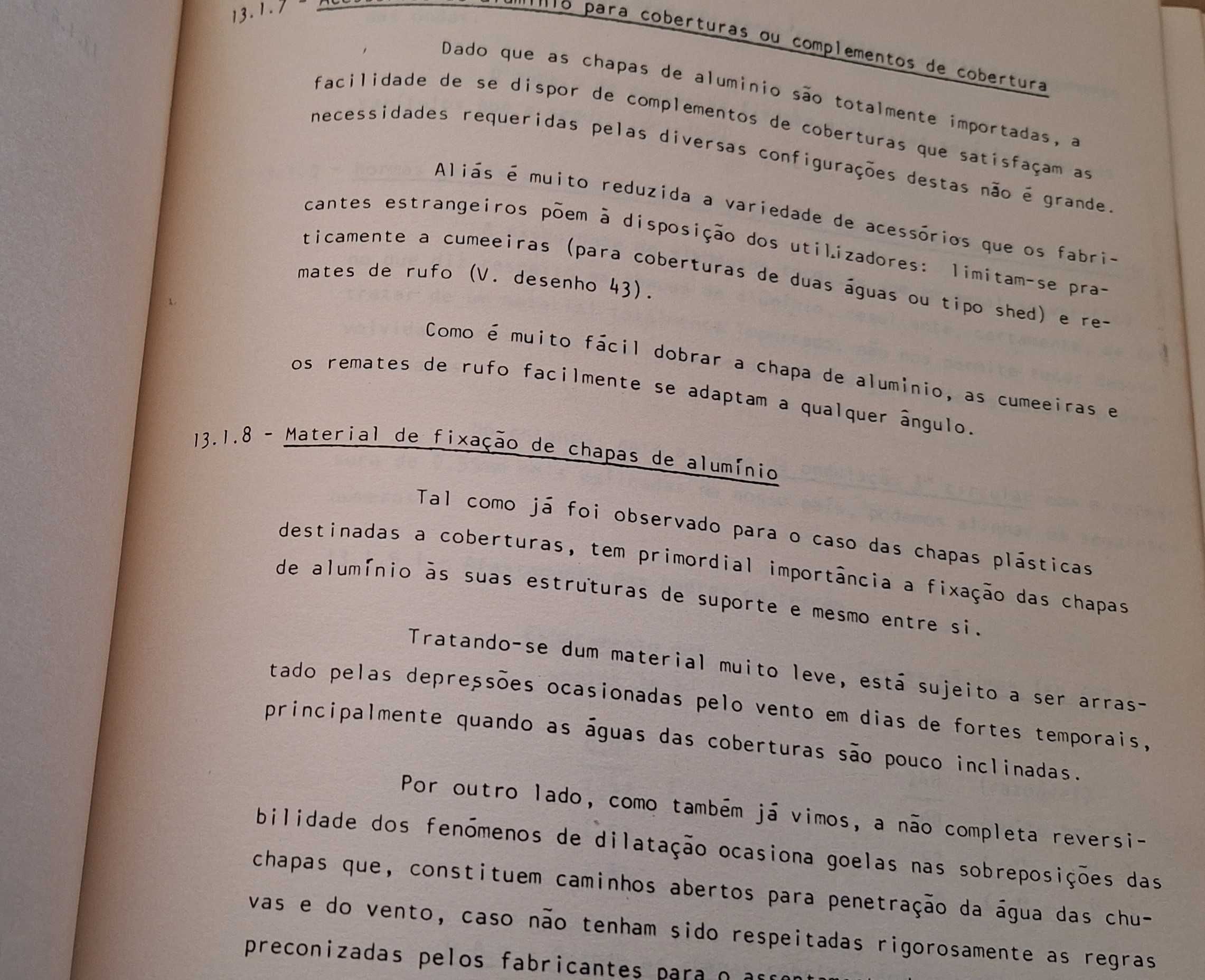 Revestimentos descontínuos das coberturas fibrocimento plástico.. LNEC