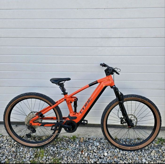 CUBE Stereo Hybrid 120 Race 625 – M / 18" – 2022 – 3400 km