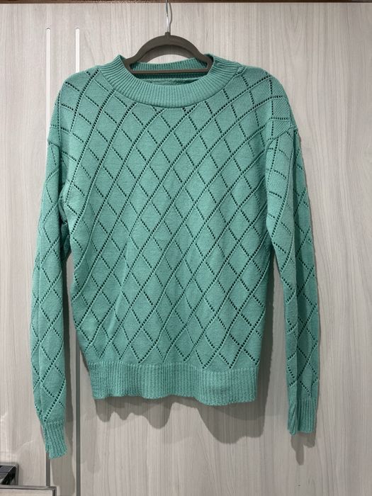 Sweter ze stójką ażurowy miętowy Varlesca uni