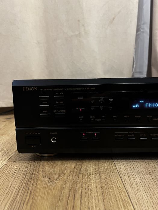 Amplituner Denon AVR-1601
