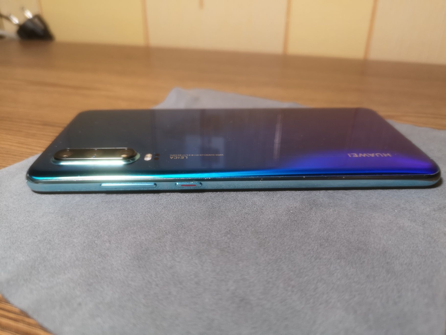 2 смартфони Huawei P30 оригінальні