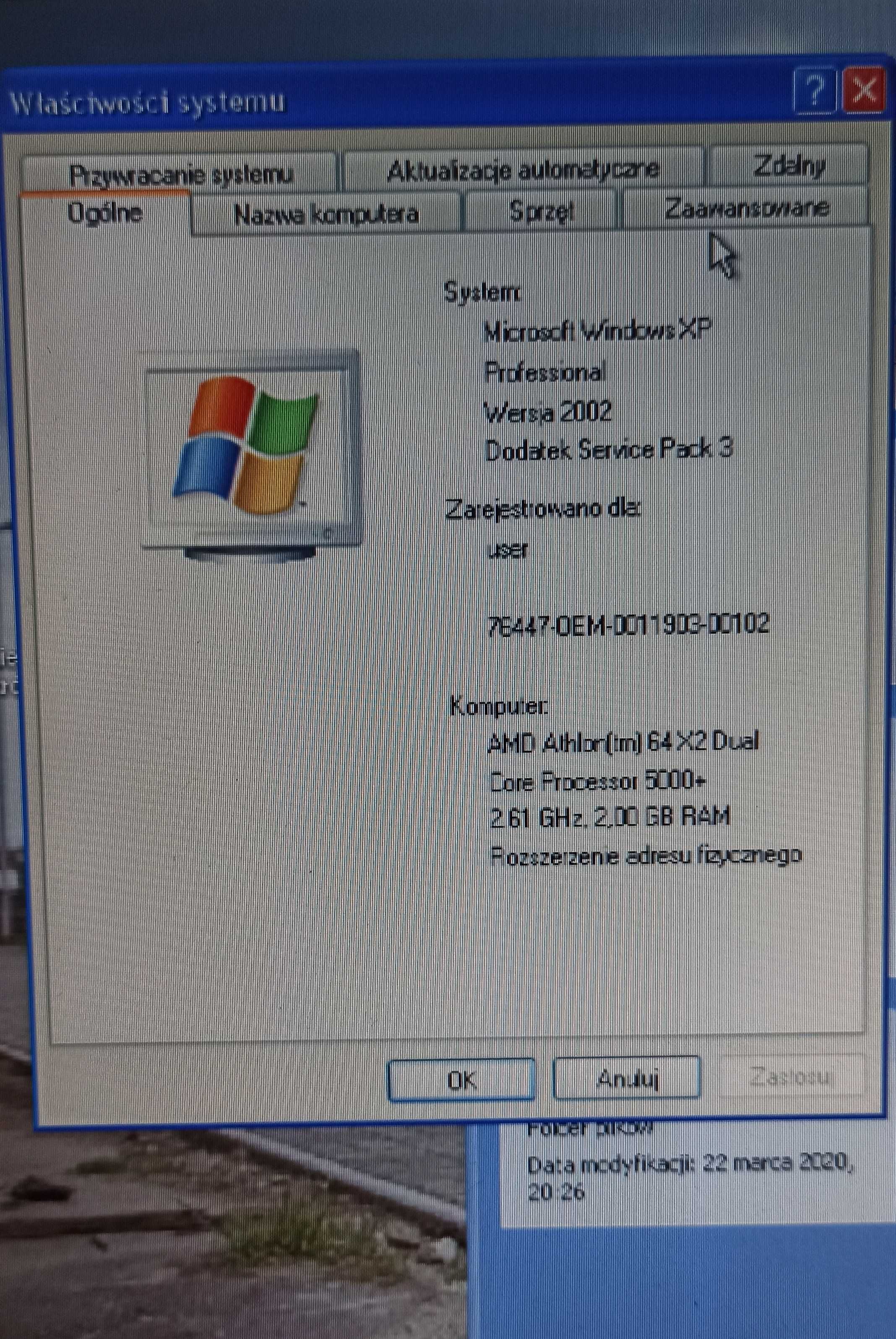 Komputer stacjonarny TRACER z monitorem LG i klawiaturami