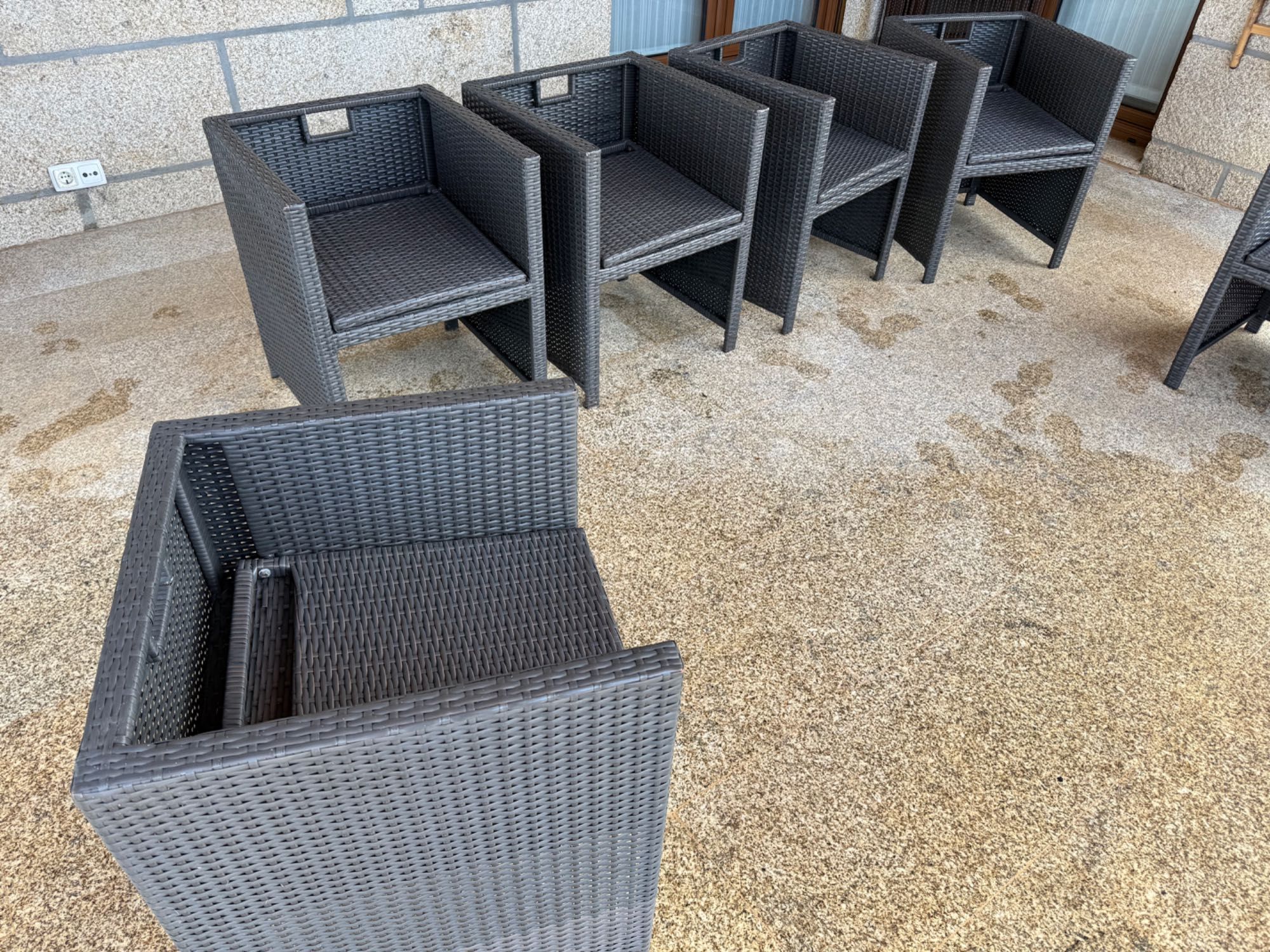 Conjunto Mesa e cadeiras de jardim em rattan sintético