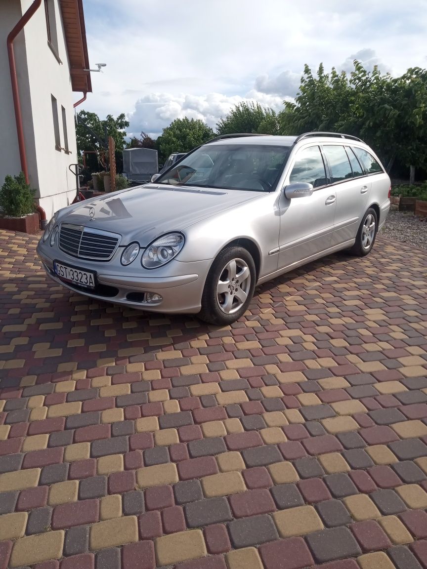 Mercedes-Benz W211 E klasa 2.2 cdi