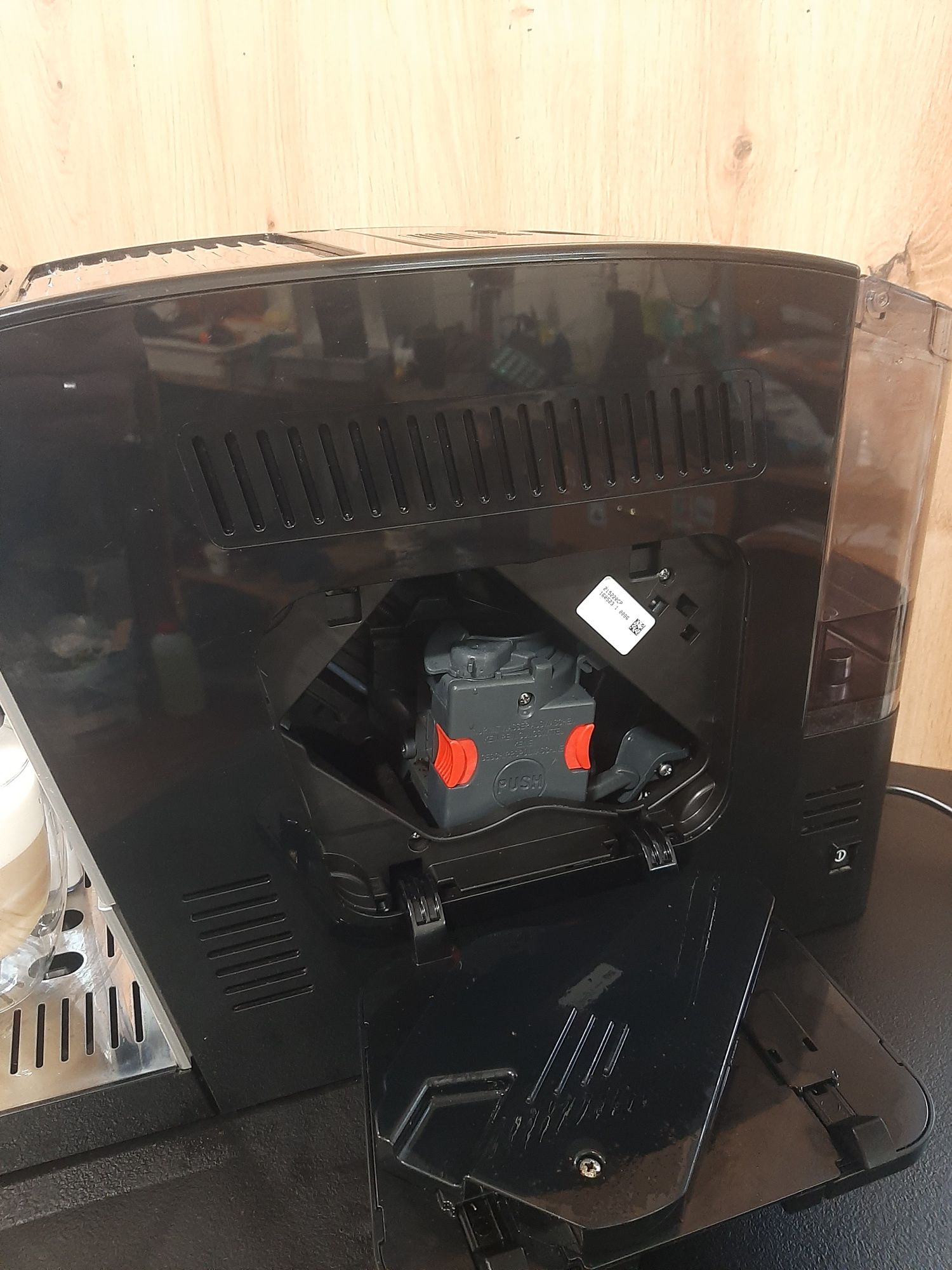 Кавомашина Delonghi Autentica новий капучинатор