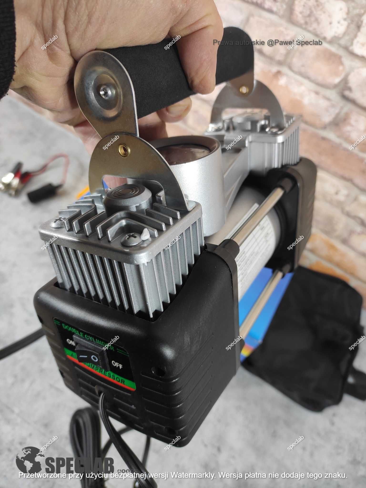 Kompresor samochodowy SPRĘŻARKA DWUTŁOKOWA 12V AC-628A