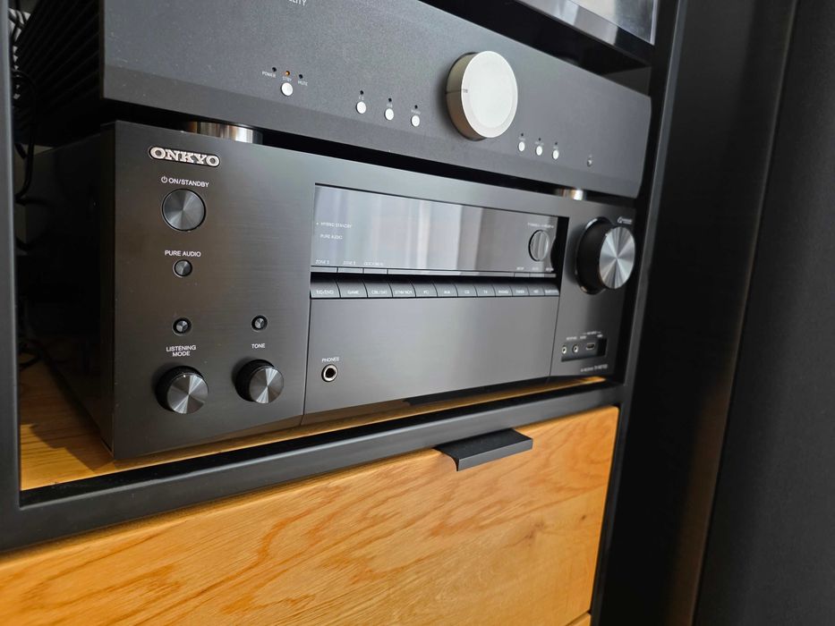Onkyo TX-NR686 – amplituner 7.2 z Dolby Atmos / DTS:X / Wi-Fi / BT