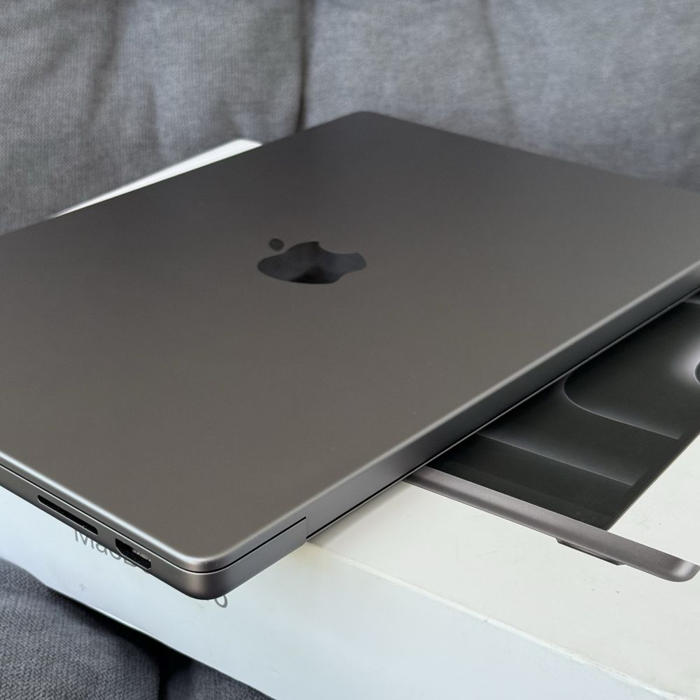 Apple Macbook Pro 14 M3 2024 8/512