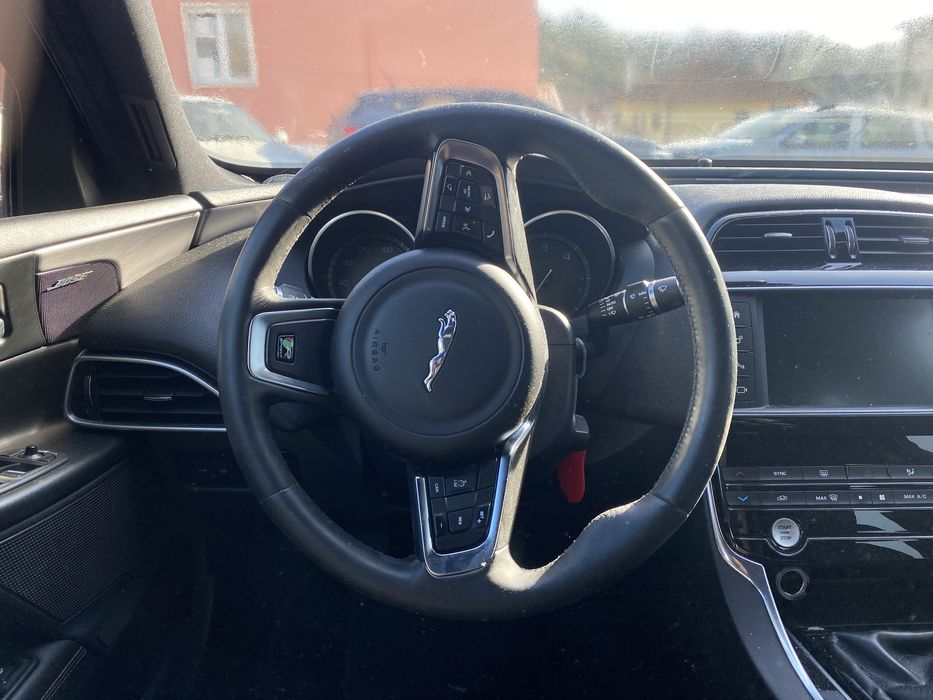 Jaguar xe Rsport