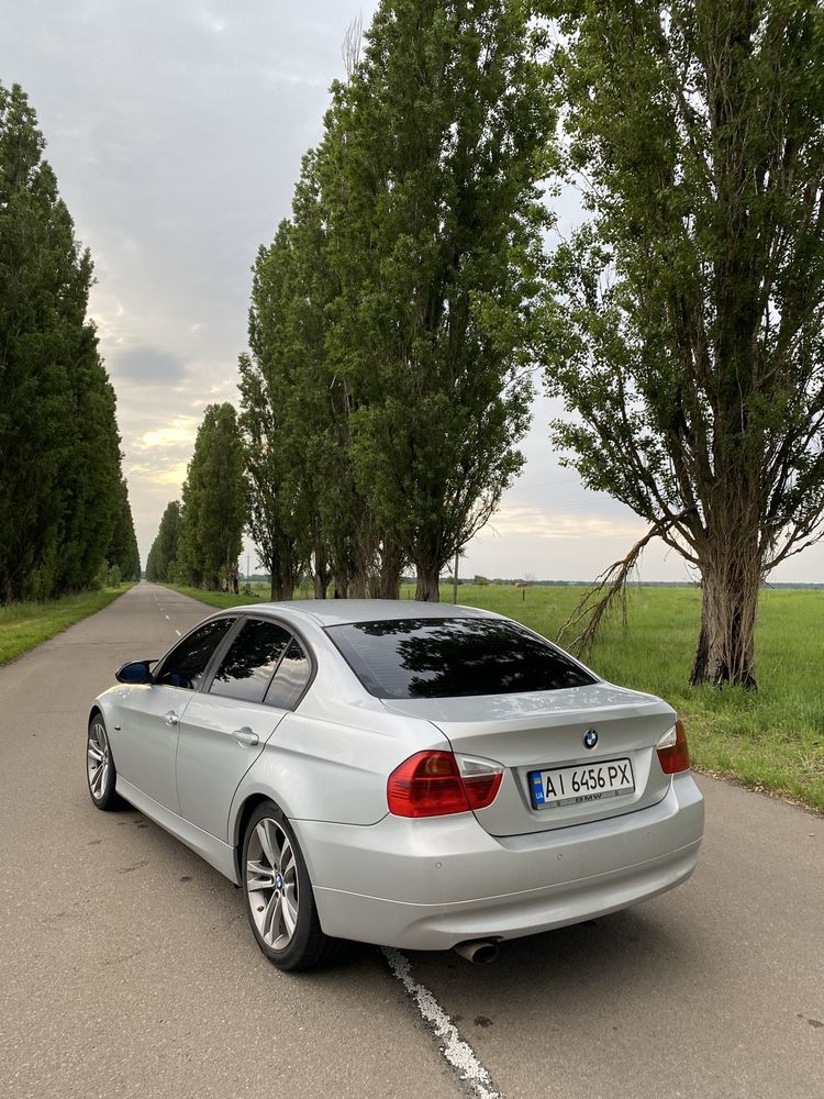 BMW E90 2006 р. 2.0 бензин