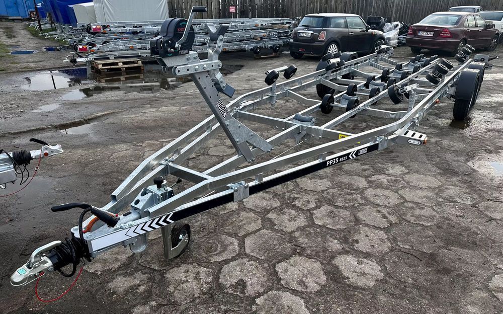 Przyczepa podłodziowa 3500DMC Lorries pod jachtPP35-8825 do 860cm!