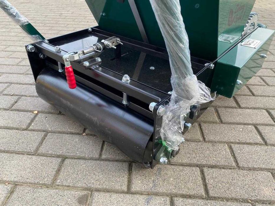 Siewnik do trawy ZIELONY SPAW