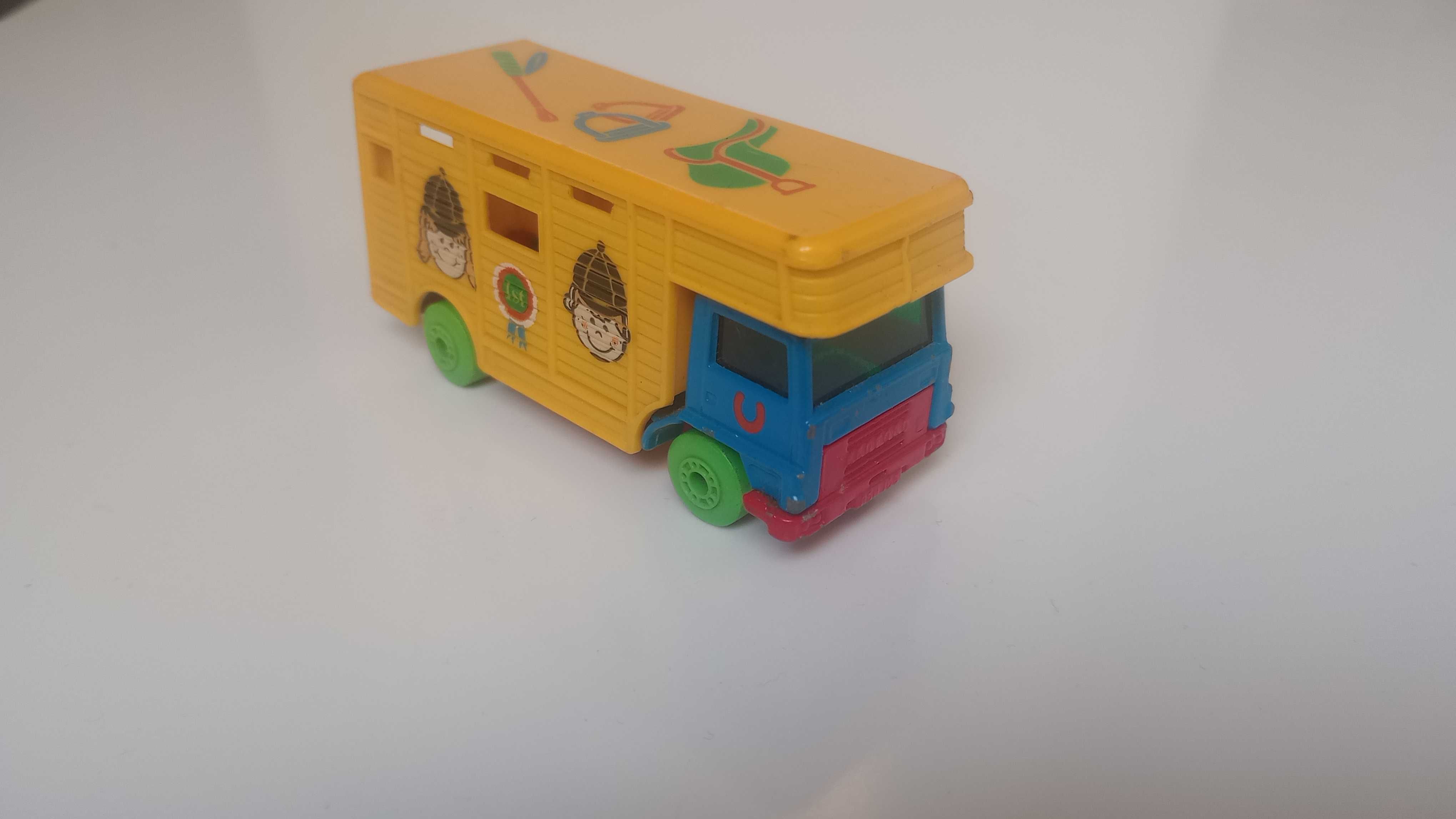 Matchbox Bedford horse box