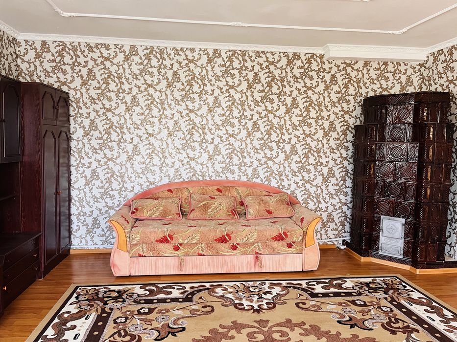 Будинок у Новоселиці — БЕЗ КОМІСІЇ, можливо придбати під євідновлення