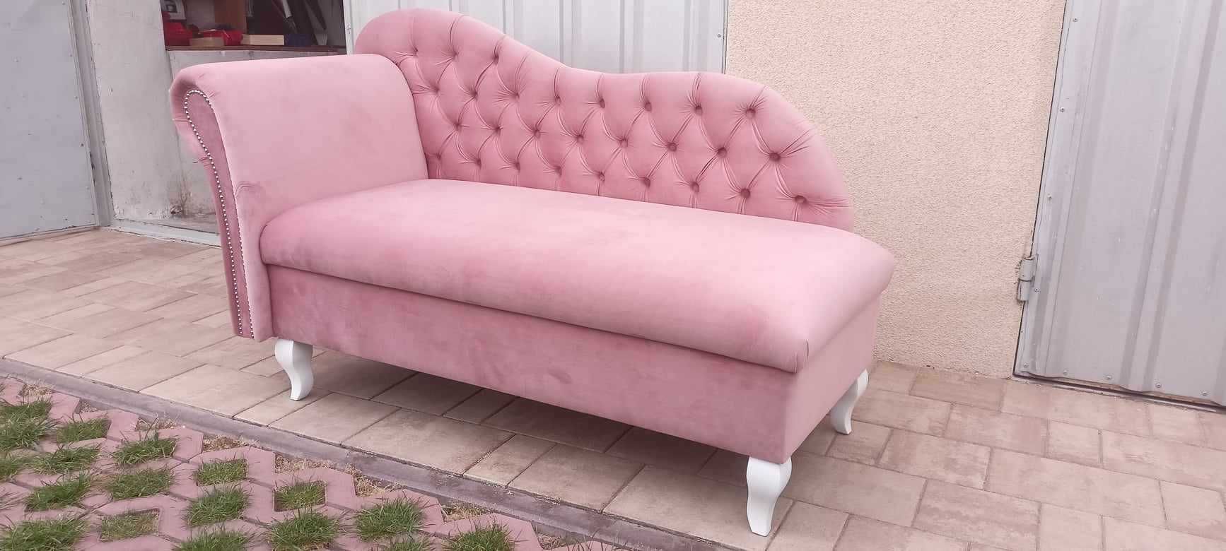 Szezlongi ławeczki chesterfield