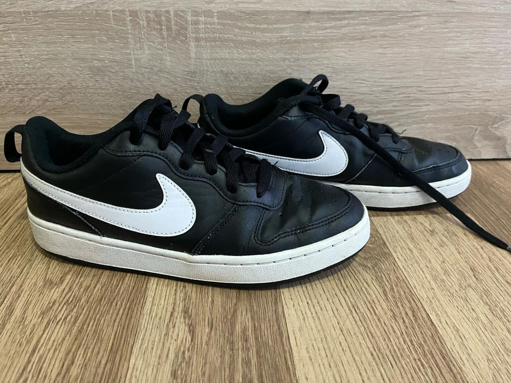 Nike Court borough low 2