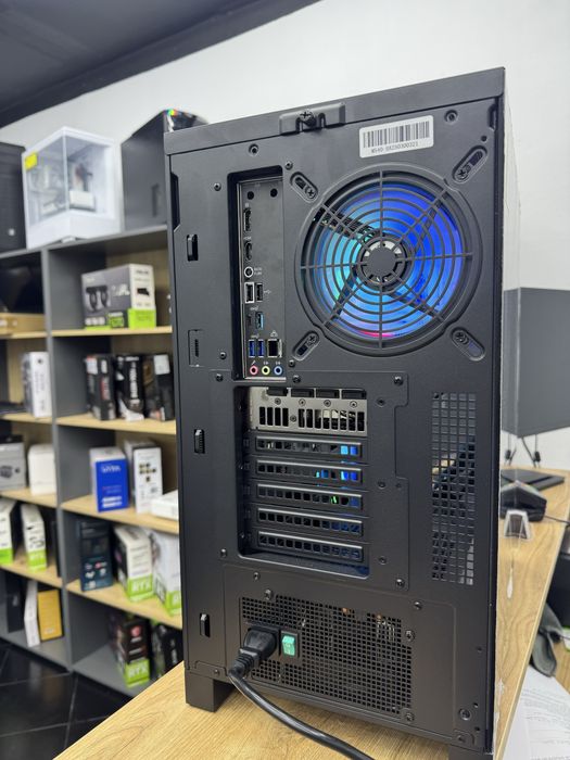 NOWY!!! PC RYZEN 7 8700F / RTX 5070 12GB / 1TB / WIN 11 PRO Komputer