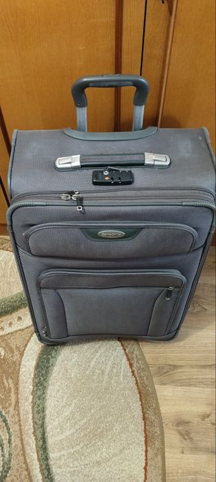 Чемодан "Samsonite"