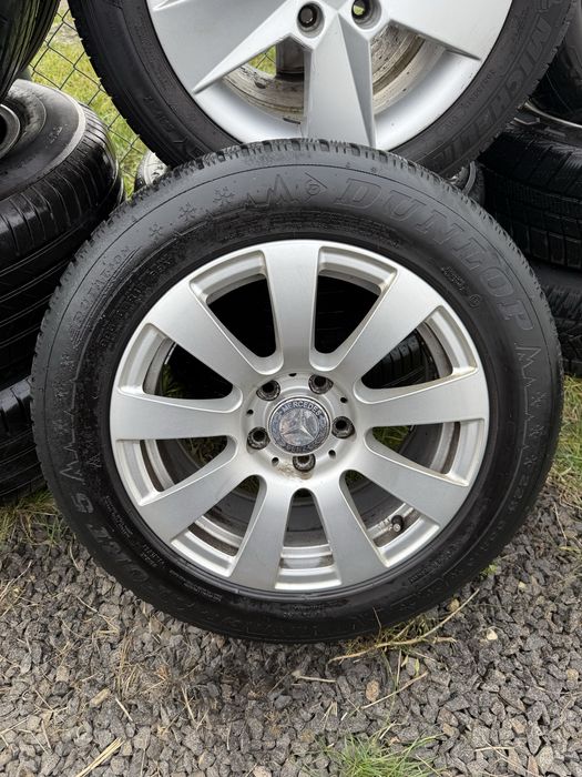 Титанові диски з шинами Mercedes 225/55R16