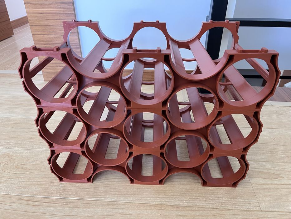 Garrafeira plástico