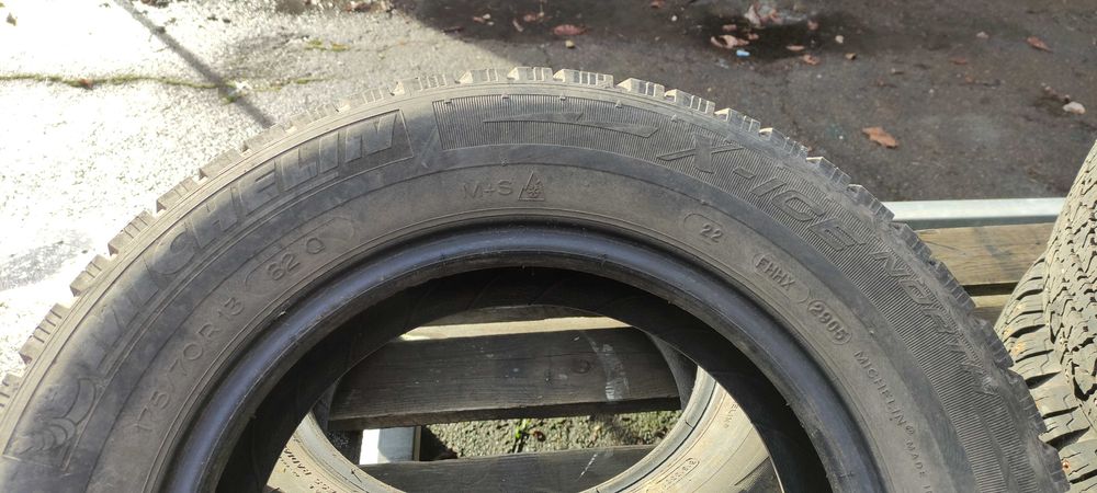 175/70/R13  шини зимові Мішелін і Росава