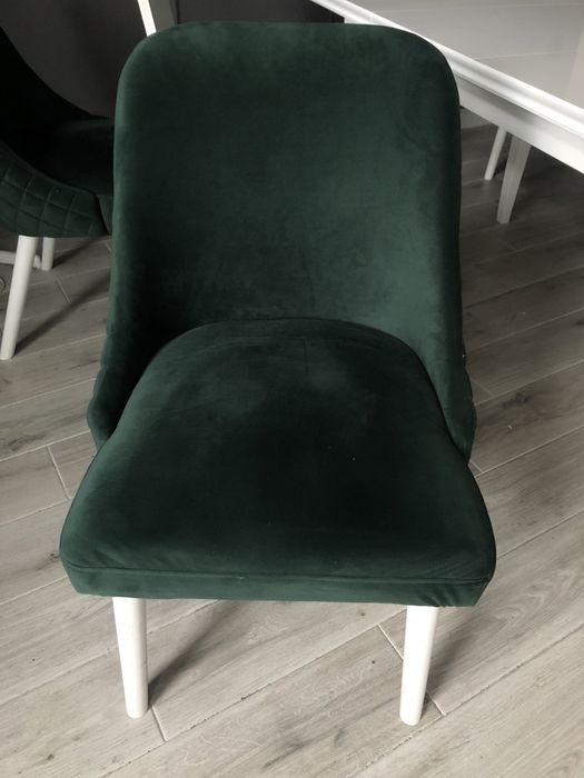 Krzesła welurowe butelkowa zieleń pikowane