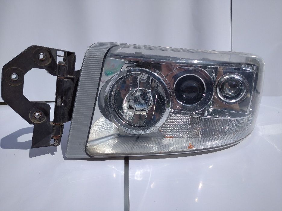 Lampa/przód/lewa/Renault  PREMIUM DXI 2007