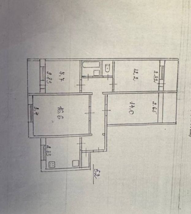Продам 4ком.квартиру. Каменское. Левобережный 10 район.  4этаж. ОСББ.